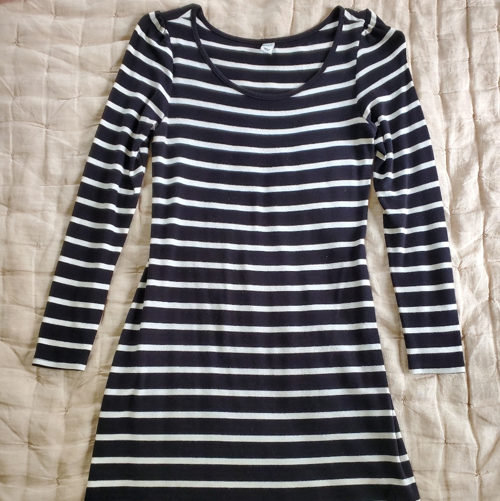 Black and White Stripe Long Sleeve Dress